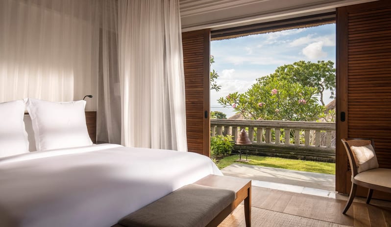 Four Seasons Jimbaran Bay - Two Bedroom Garden Villa Master Bedroom